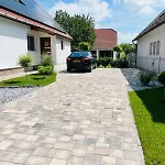 Villa Lake