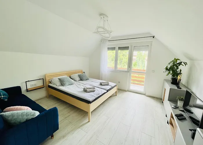 Lägenhet Villa Lake